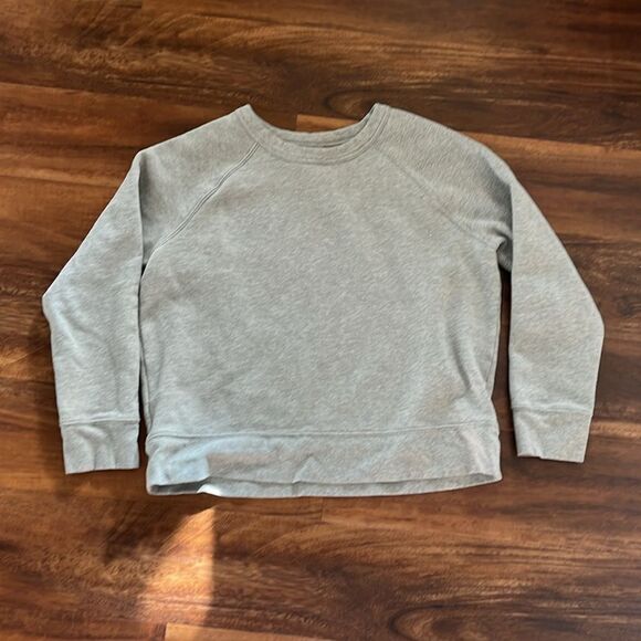 Athleta 24/7 crew sweatshirt gray size Medium - Picture 4 of 5